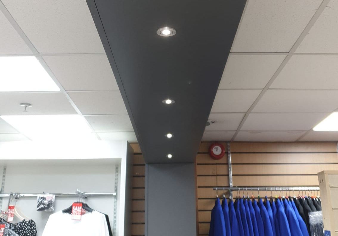 Spotlights installed in a clothes shop
